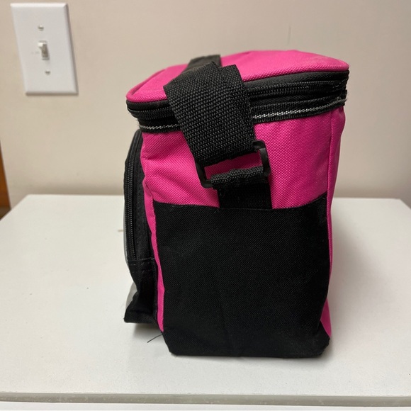 Lunch Box Cooler by Fridge - Picture 4 of 8